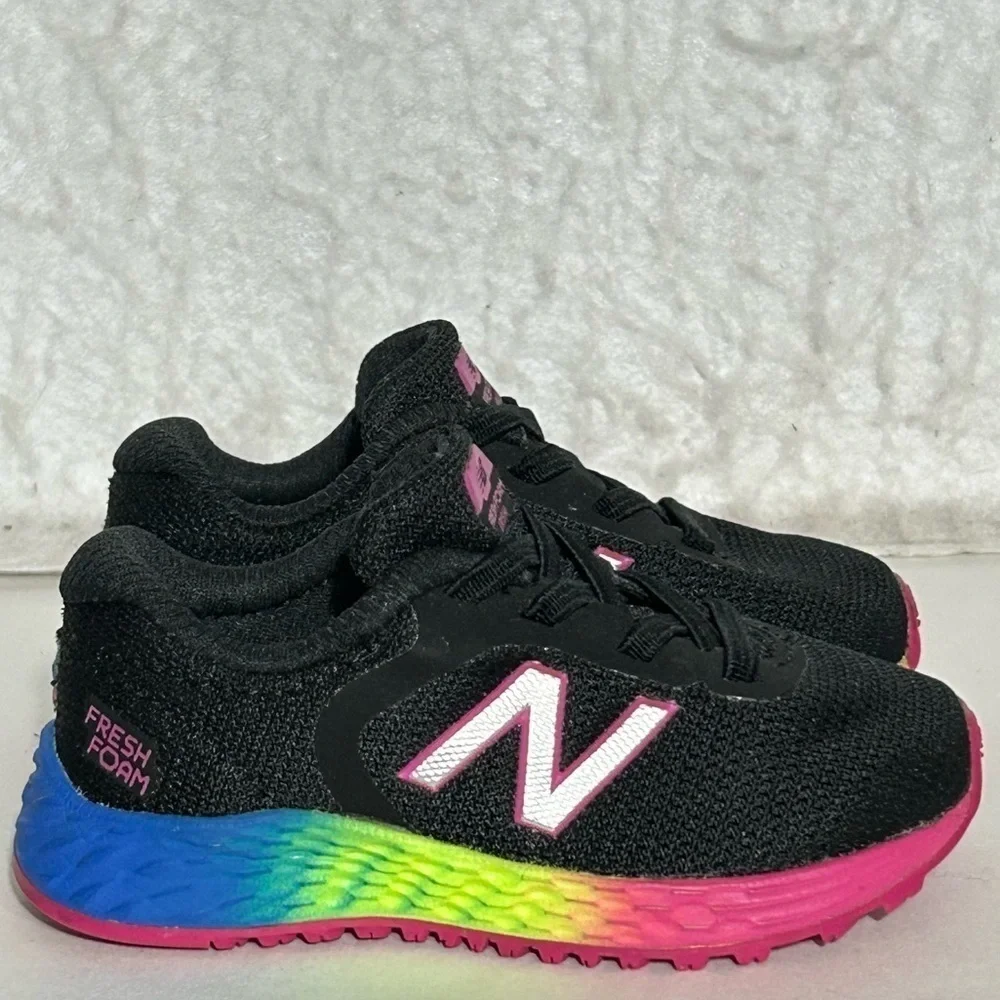 New Balance Baby Black Rainbow Fresh Foam Arishi v2 Athletic Sneakers Shoes SZ 5
